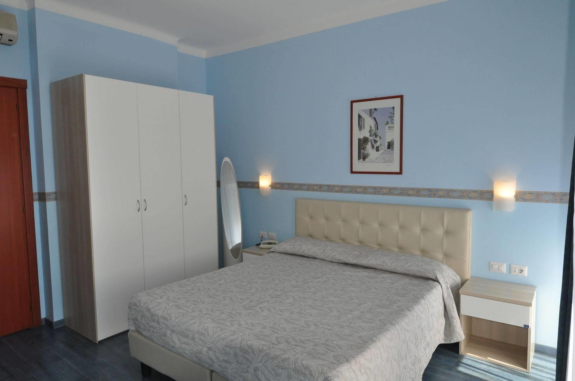 Hotel Sole Mare Sanremo Dış mekan fotoğraf