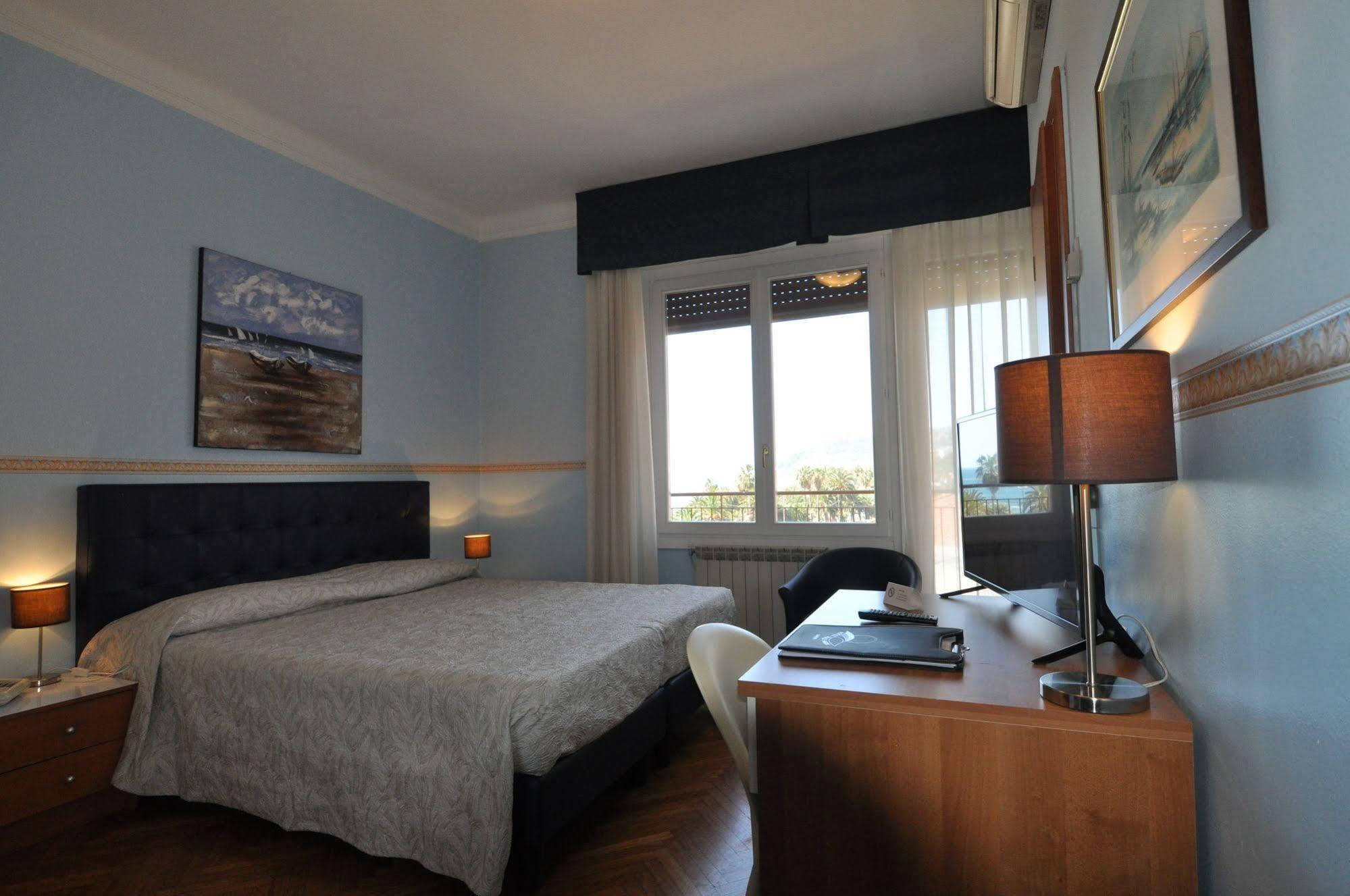 Hotel Sole Mare Sanremo Dış mekan fotoğraf